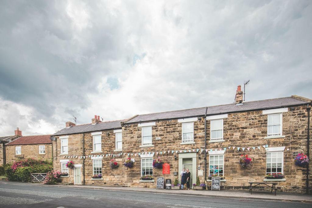 The Oakwheel Hotel Scarborough Exterior photo